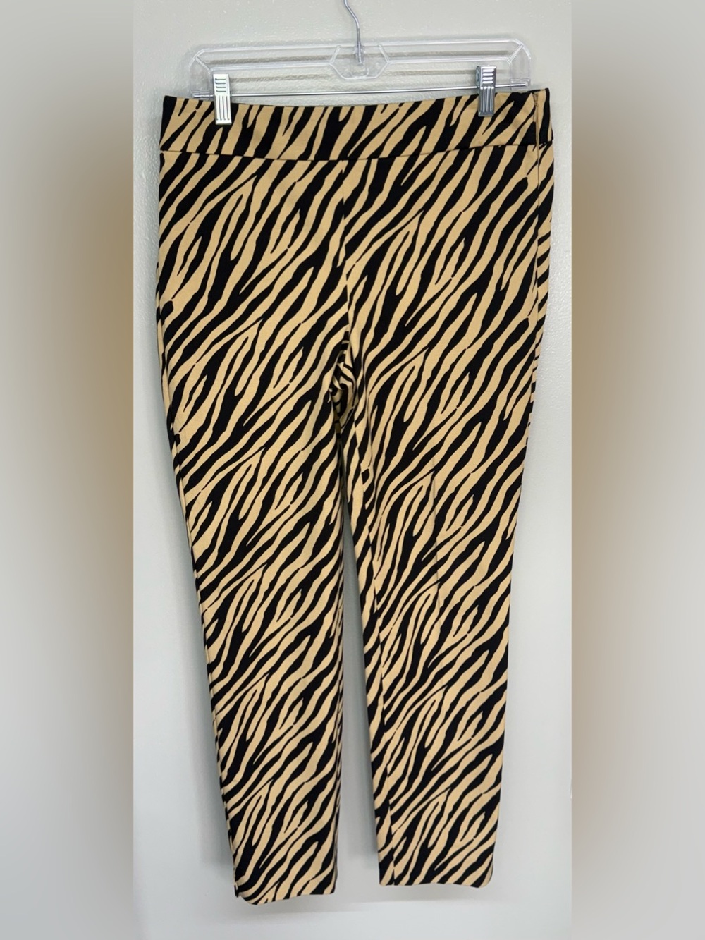 Talbots Chatham Ankle Pants Black and Tan Tiger -Print New w/o Tags size 4
